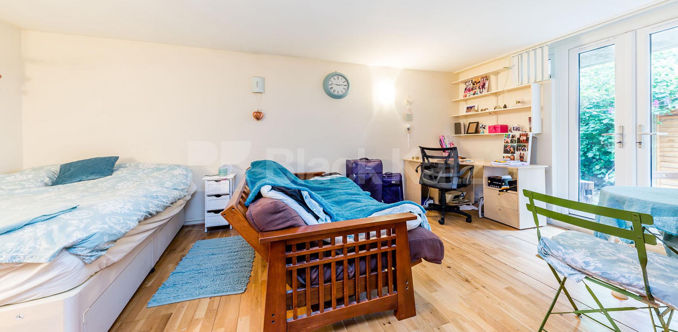 Fantastic one bed with access to communal garden  Delancey Street, Camden